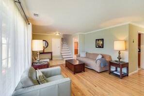 House (2 Bedrooms) | Interior