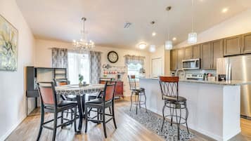 House (3 Bedrooms) | Front of property