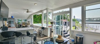 韋茅斯濱水度假屋帶游泳水療和熱水浴缸