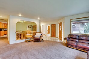 House (3 Bedrooms) | Interior - Riverfront Rental w/ Deck: 4 Mi to Wallace Falls! (Sultan)