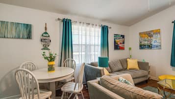Rumah (2 Bedrooms) | Interior