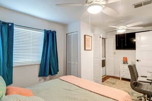 House (2 Bedrooms) | Bahagian dalam