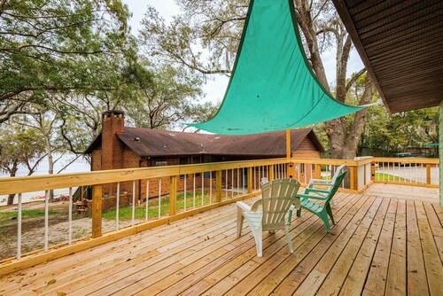 Lakefront Keystone Heights Home w/ Boat Ramp!