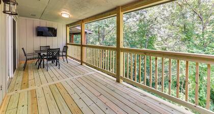 Serene Bella Vista Getaway Near Trails!