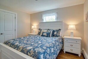 Interior - Newly Renovated Dennis Port Home: Close to Beaches (Dennis Port)