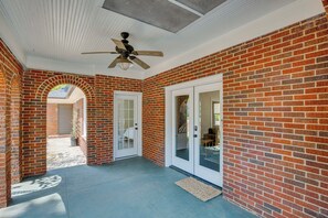 House (3 Bedrooms) | Interior - Walk to Bergfeld Park: 1928 Azalea District Home (Tyler)