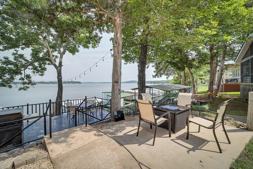 Waterfront Grove Retreat w/ Dock: 'cedar Ridge'