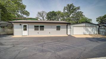 ุงูู
ูุดุฃุฉ ู
ู ุงูุฏุงุฎู