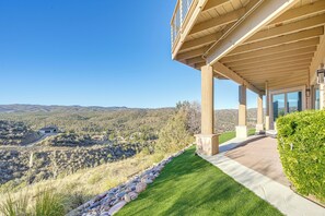 House (5 Bedrooms) | Interior - Prescott Gem: Hot Tub & Mtn Views, 7 Mi to Dtwn (Prescott)