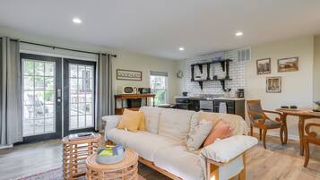 House (1 Bedroom) | Interior