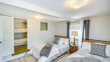 House (1 Bedroom) | Interior