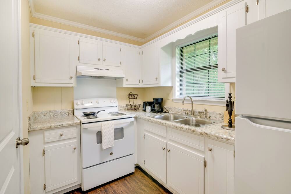 Mississippi Vacation Rental < 1 Mi to Ole Miss - Panola County, MS