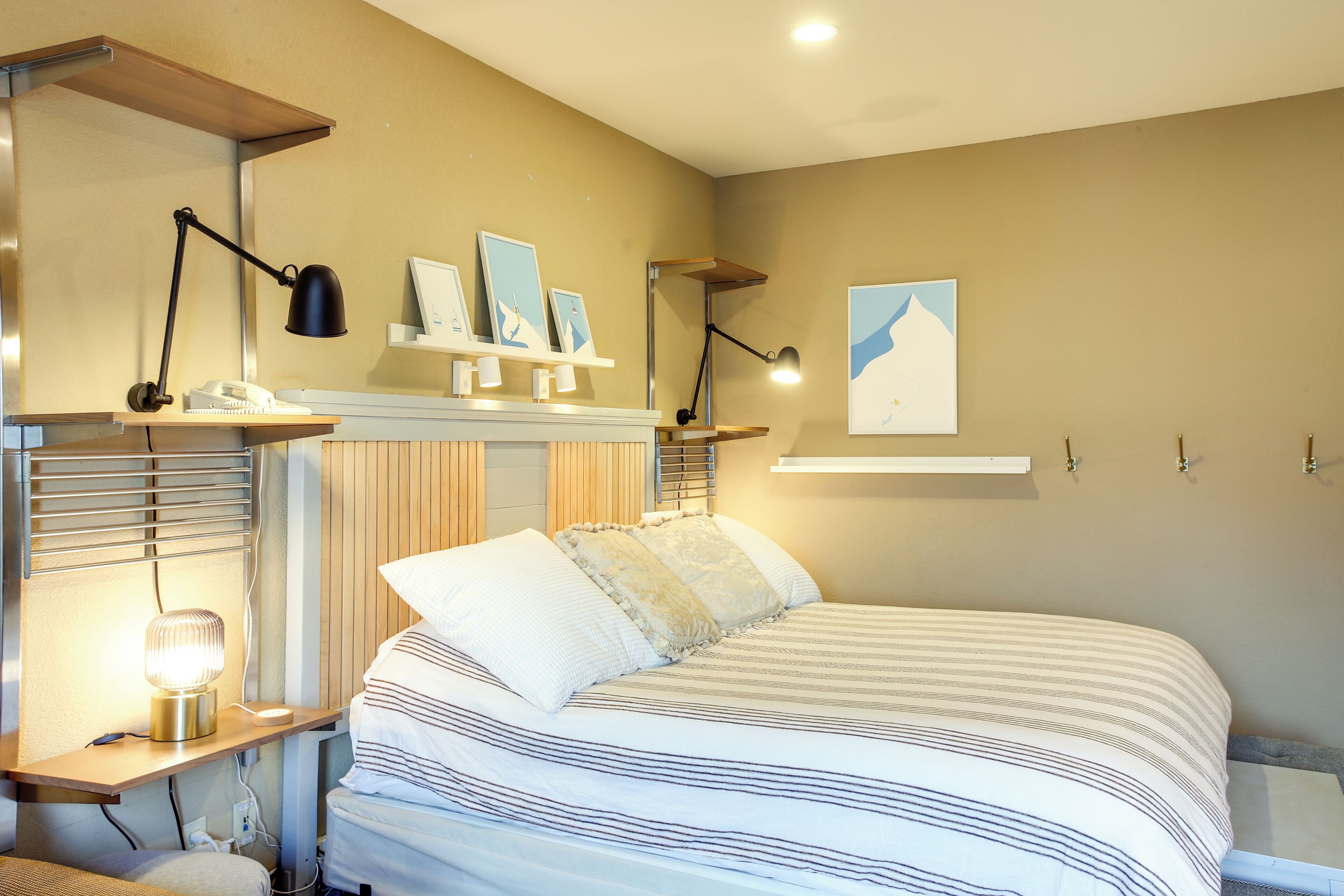 Apartment (0 Bedroom) | Interior