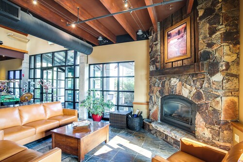 Pet-friendly Silver Mountain Studio: Mountain View