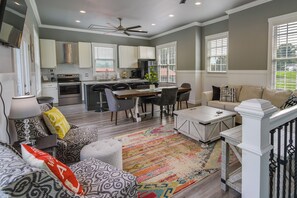 Casa (2 Bedrooms) | Interior