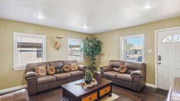 Rumah (2 Bedrooms) | Interior