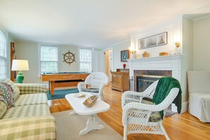 House (4 Bedrooms) | Interior