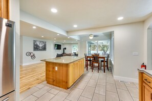 Interior - Twin Falls Vacation Rental w/ Yard < 3 Mi to Town! (Twin Falls)