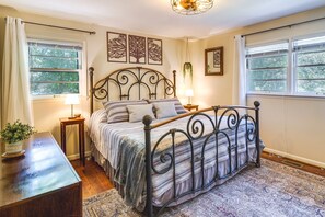 House (3 Bedrooms) | 3 bedrooms, desk, laptop workspace, iron/ironing board - Southern Pines Vacation Rental w/ Deck & Grill! (Southern Pines)