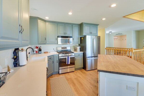 House (3 Bedrooms) | Interior