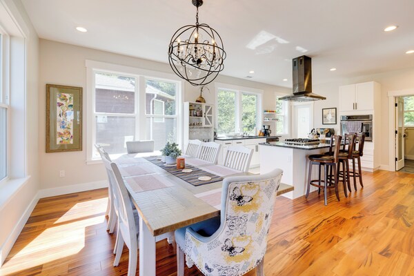 Modern Arch Cape Home: Ocean View, Steps To Beach! - Cannon Beach, OR