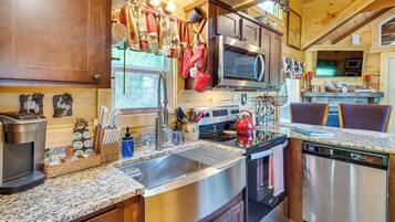 House (1 Bedroom) | Interior