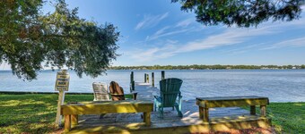 Niceville Retreat w/ Boat Dock, Golf Course & Pool