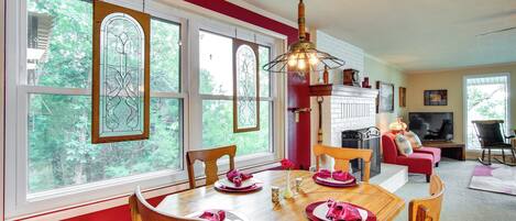 House (2 Bedrooms) | Interior