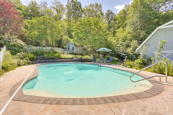 House (5 Bedrooms) | Front of property - Sparrow Bush Retreat w/ Pool & Screened Porch (Sparrow Bush)
