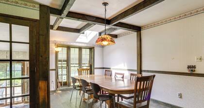 Sparrow Bush Retreat w/ Pool & Screened Porch