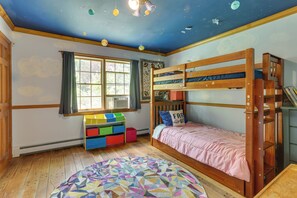 House (5 Bedrooms) | Interior