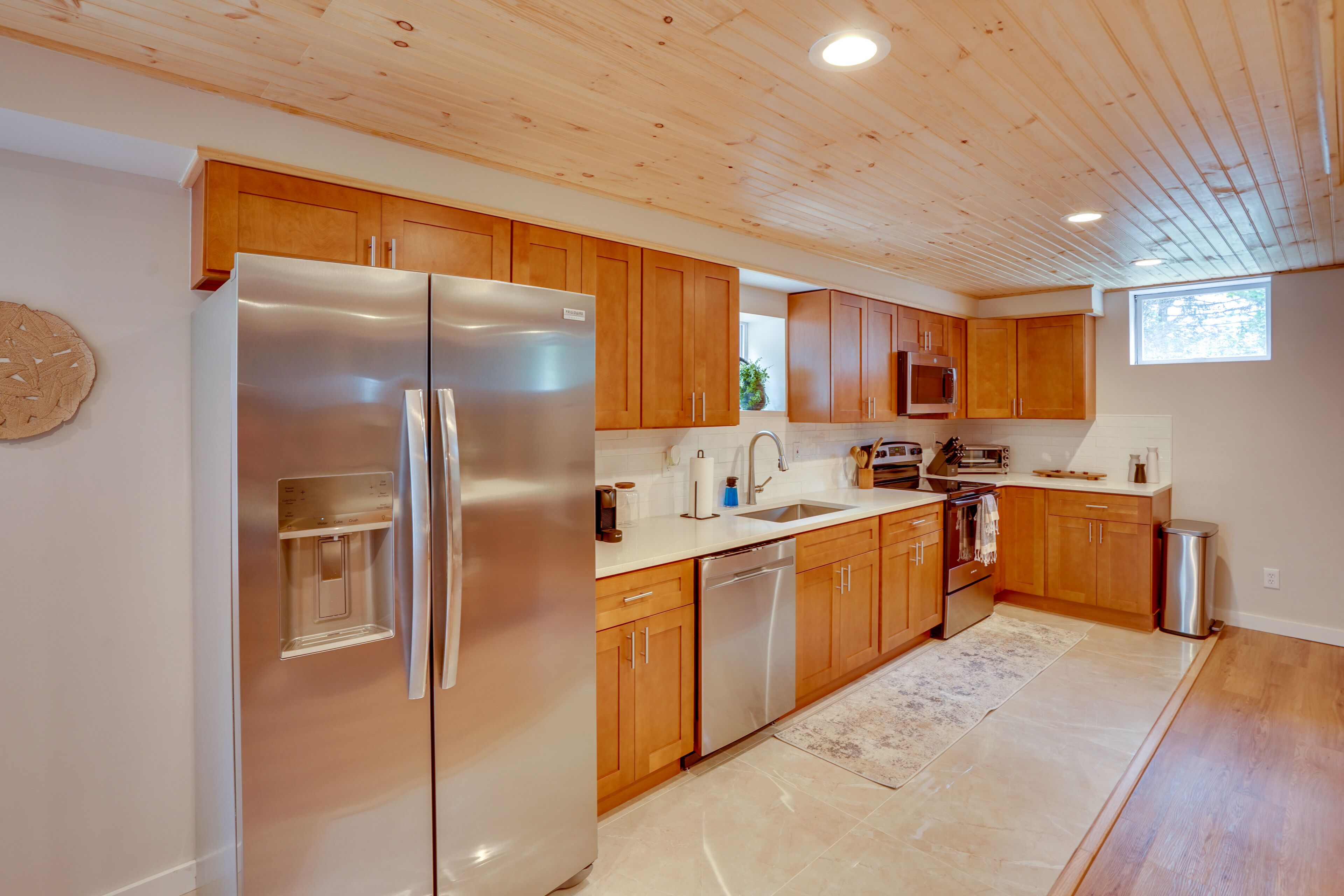 House (4 Bedrooms) | Private kitchen | Microwave, oven, stovetop, dishwasher