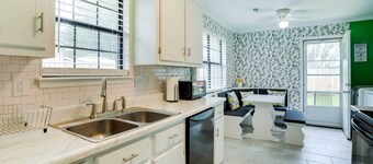 Vibrant North Charleston Duplex Near Airport!