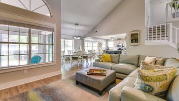 Rumah (4 Bedrooms) | Interior