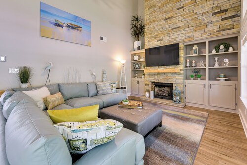 Charming Coastal Home: 6 Mi to Choctawhatchee Bay!
