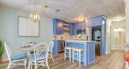 Creekfront Dauphin Island Cottage: Walk to Gulf!