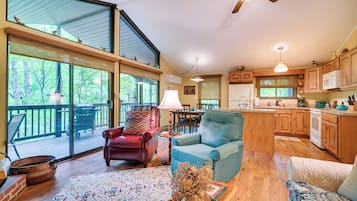 House (2 Bedrooms) | Interior