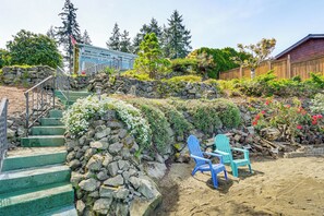 House (3 Bedrooms) | Interior - Tacoma Home on Steilacoom Lake w/ Dock! (Lakewood)