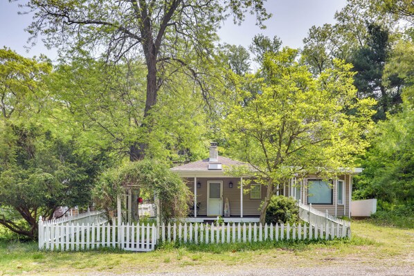 Front of property - Gary Cottage w/ Outdoor Dining Areas - Near Beach! (Gary)