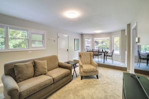 Cottage (2 Bedrooms) | Interior