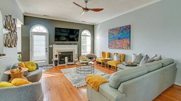 House (3 Bedrooms) | Front of property