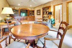 Interior - Relaxing Saluda Home Near Waterfall Trails! (Saluda)