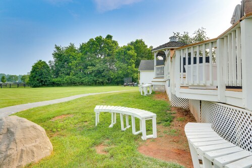 Rocky Vines Wine Country Retreat w/ Fire Pit