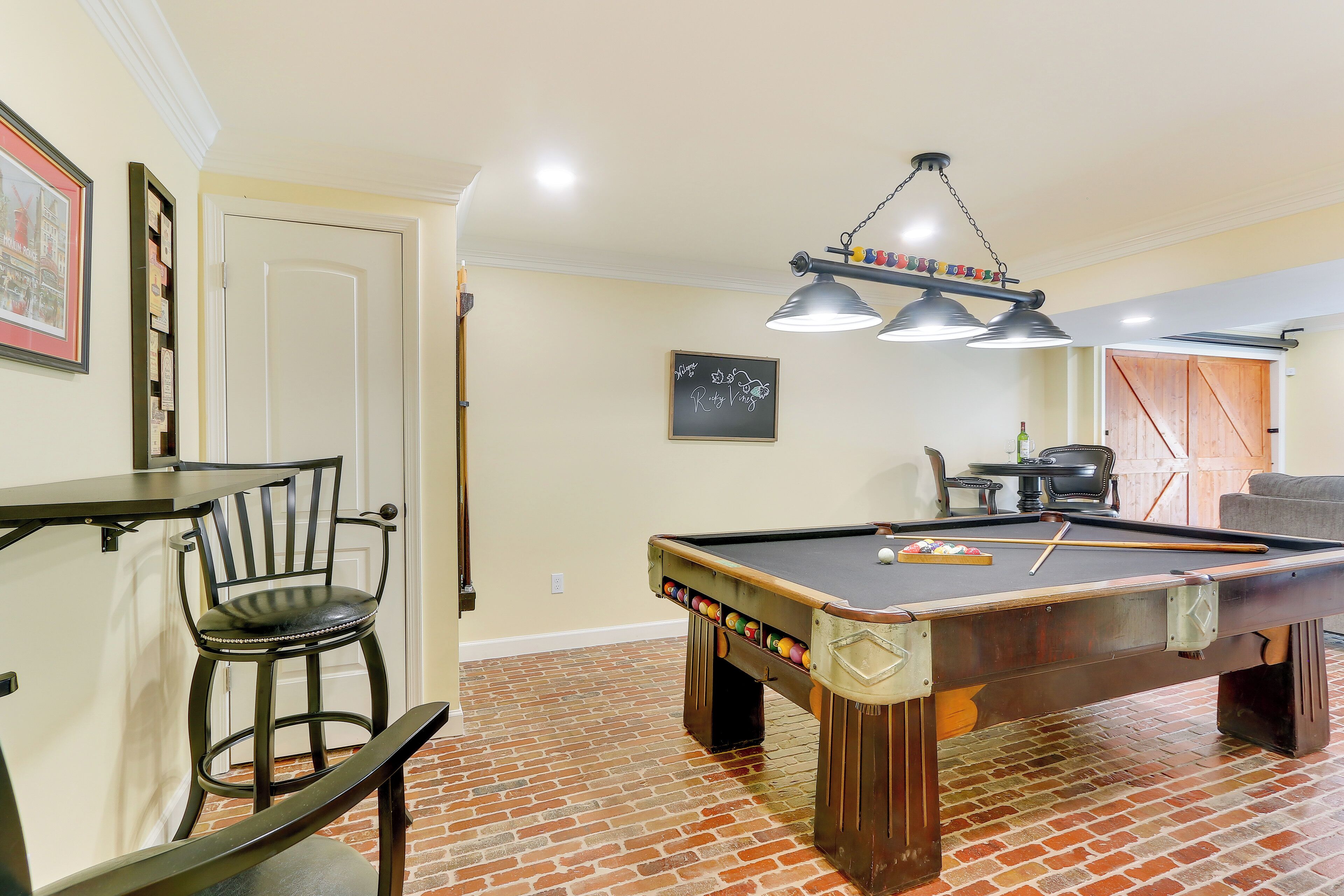 Apartment (1 Bedroom) | Interior