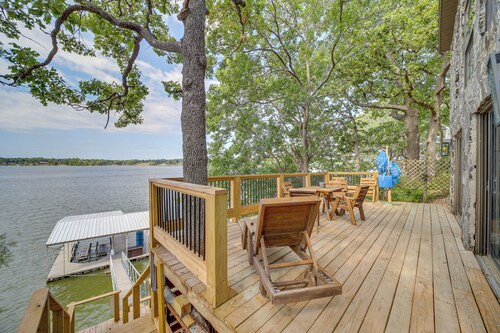 Private Hot Tub & Dock: Lakefront Grove Retreat!