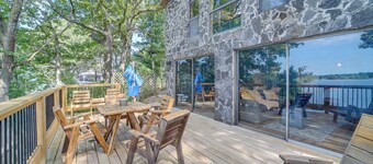 Private Hot Tub & Dock: Lakefront Grove Retreat!