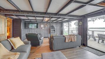 Casa (2 Bedrooms) | Interior