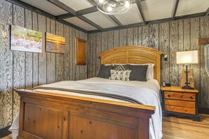 House (2 Bedrooms) | Interior - Private Hot Tub & Dock: Lakefront Grove Retreat! (Grove)