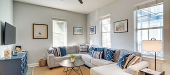 'cloud 9 on the Gulf', 1 Mi to Beach: Pet Friendly