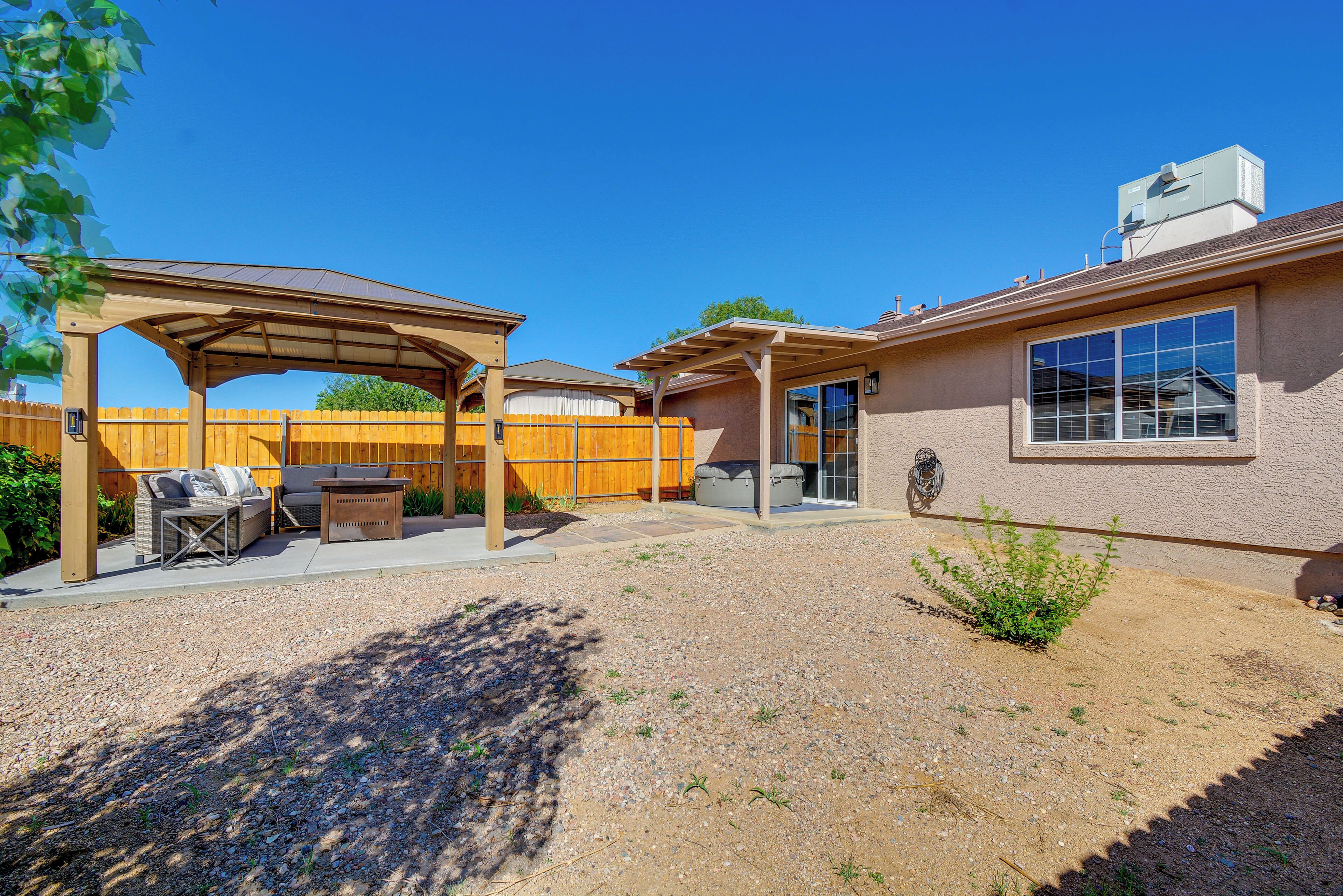 Apartment (2 Bedrooms) | Bahagian dalam